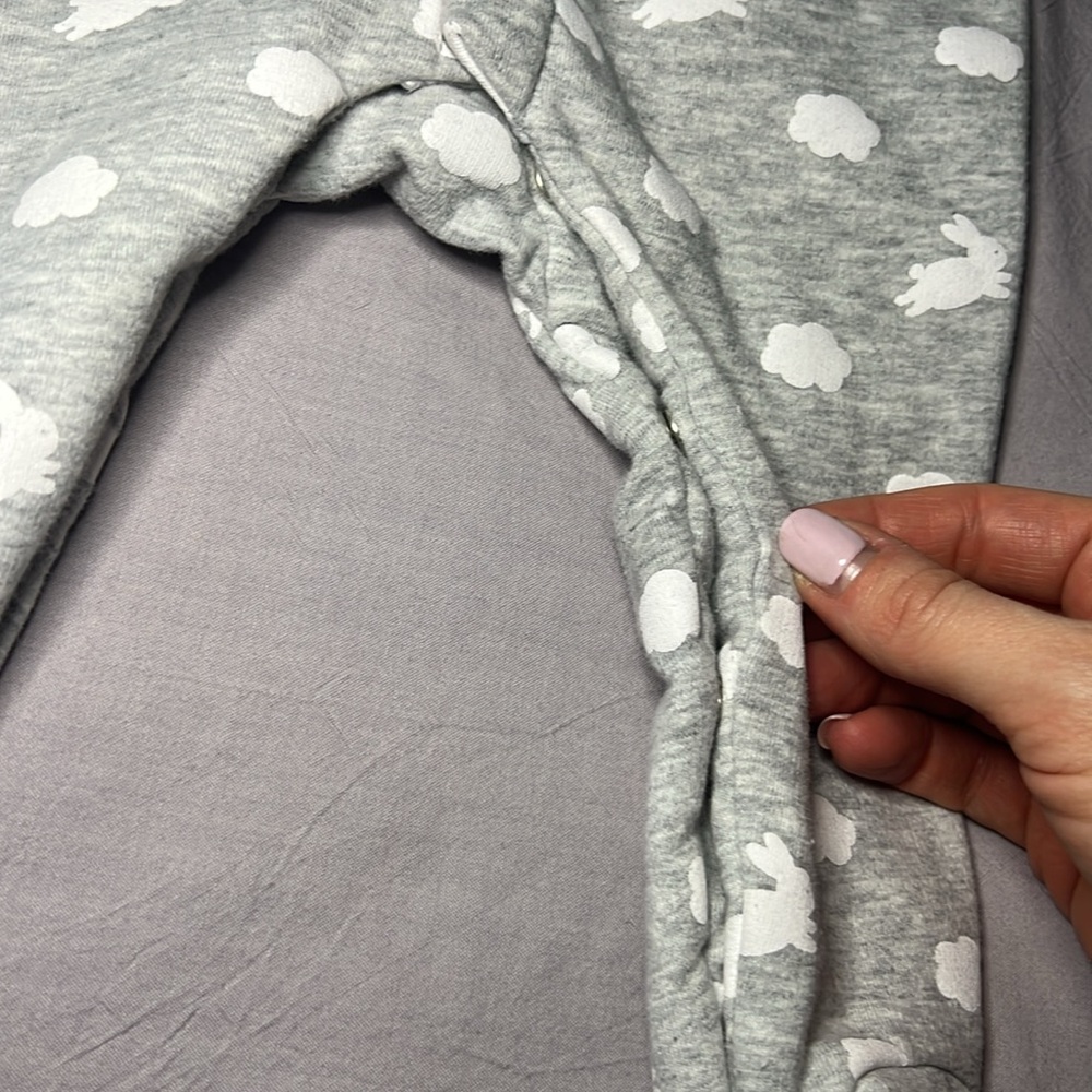 Jacadi Grey Baby Onesie, 6M - Picture 3 of 8